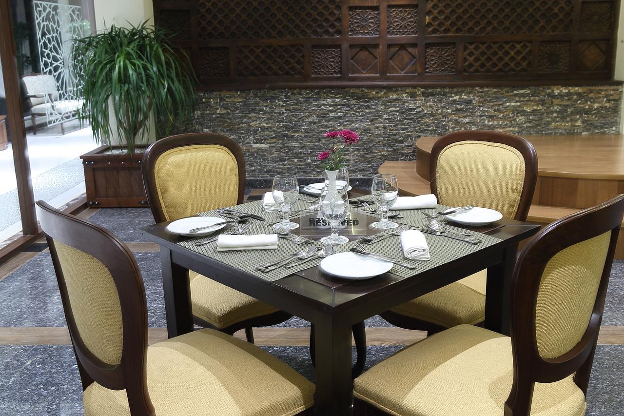 Defence Raya Golf & Country Club Hotel Lahore Exterior foto